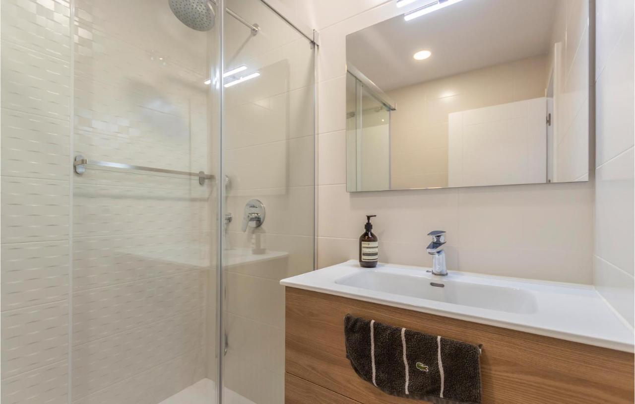 Appartamento 3 Bedroom Beautiful In *