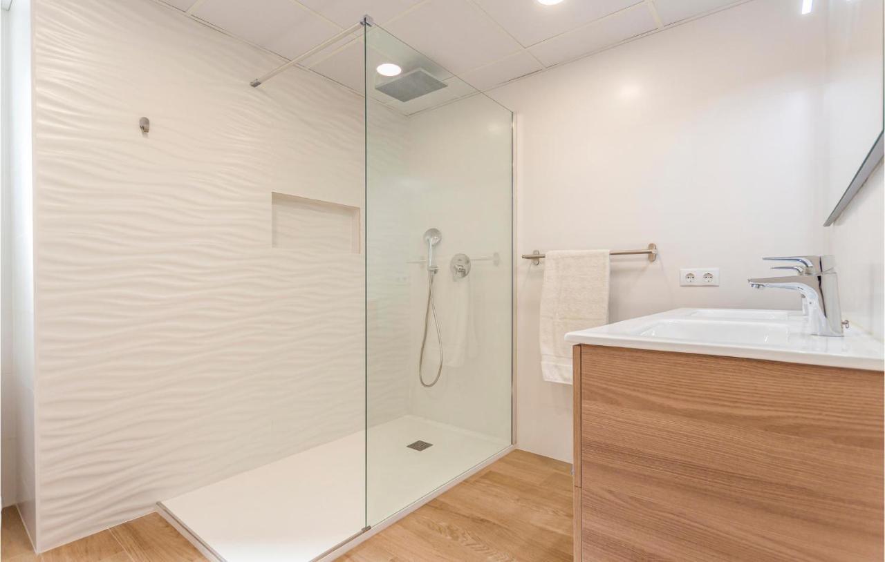 Appartamento 3 Bedroom Beautiful In